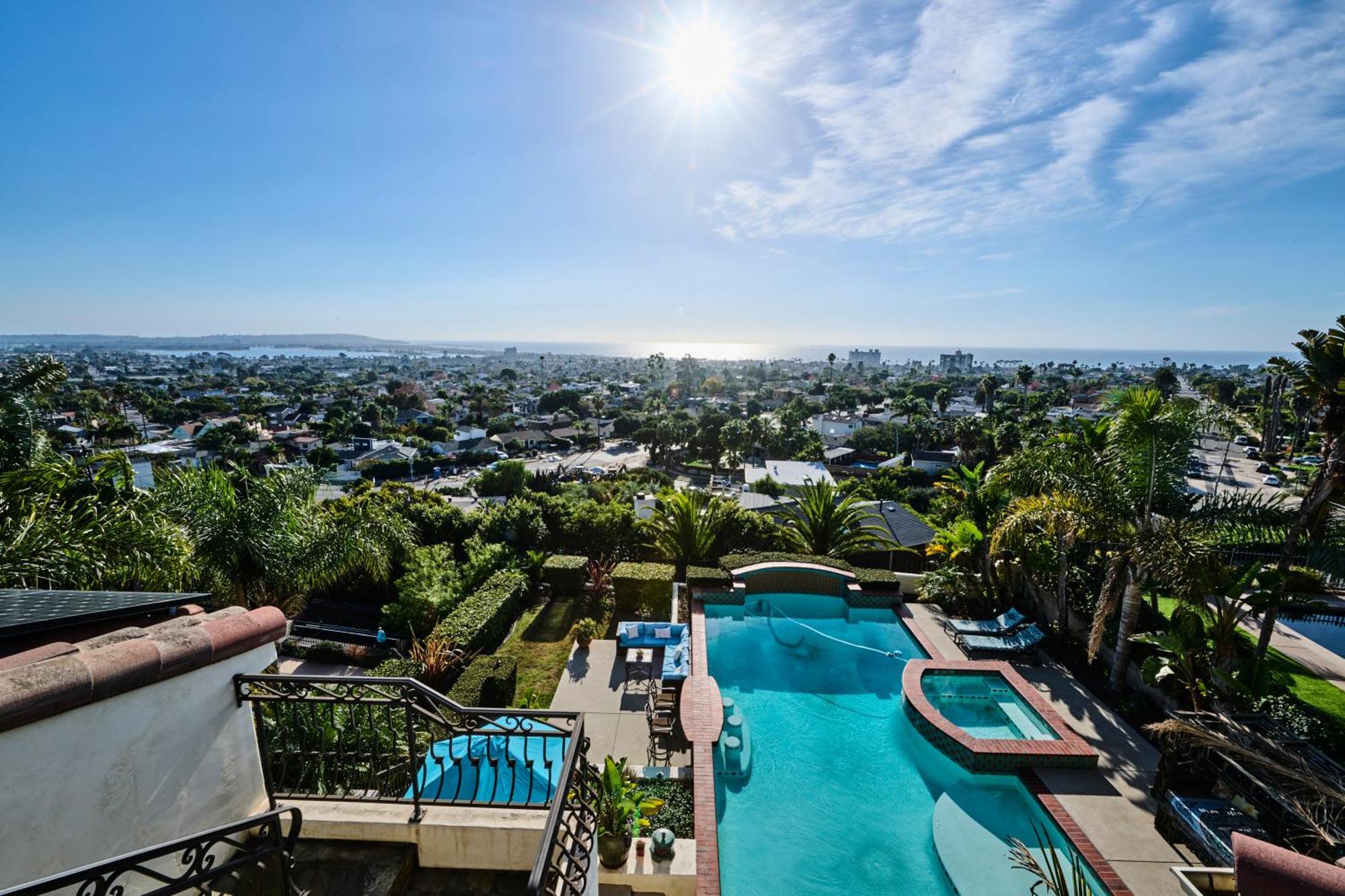 360 Degree Ocean & City Views With Pool, Spa, Close To The Beach! Pets Ok San Diego Buitenkant foto